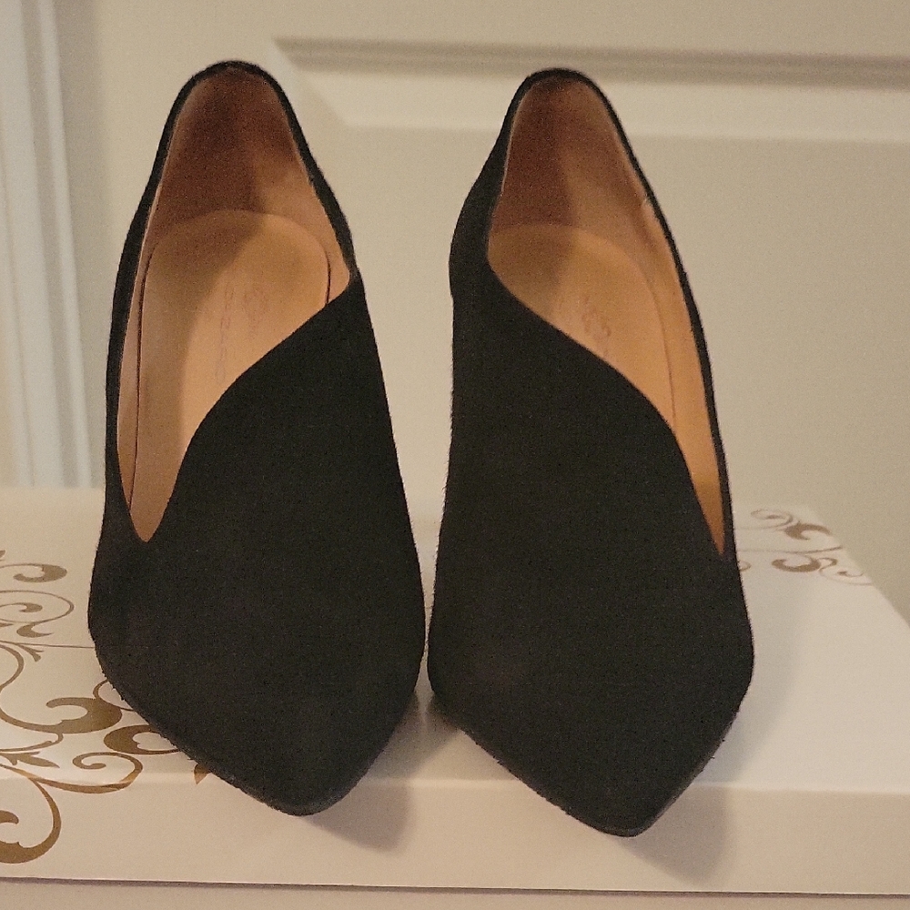 Elegant Black Women's Shoes